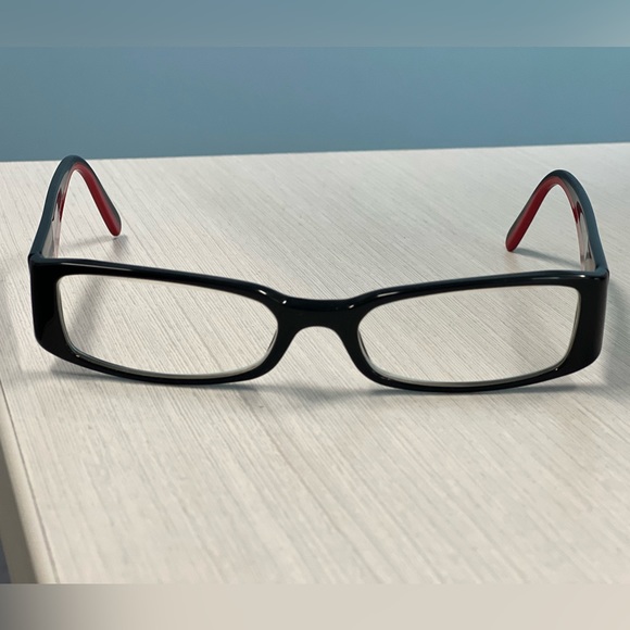 Prada Línnea Roja prescription glasses. - Picture 2 of 11